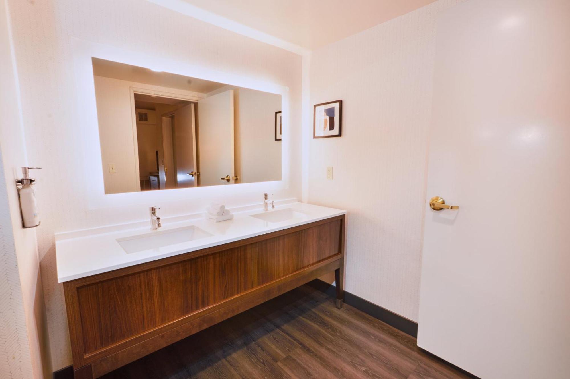 Holiday Inn Oakland Airport By Ihg Ngoại thất bức ảnh